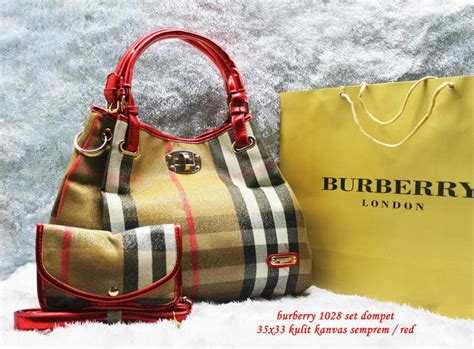 dompet merk burberry|Burberry signatures for men.